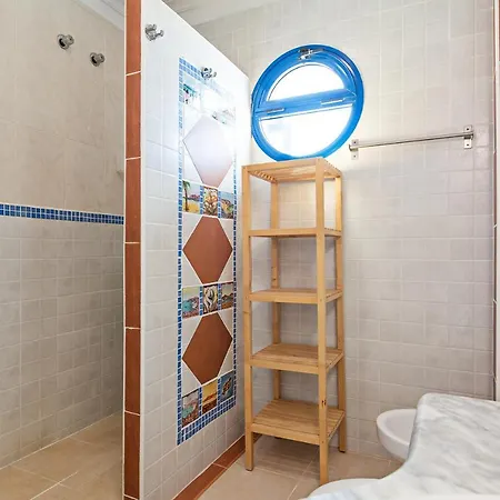 3Br Villa - Private Heated Pool & Parking דירה *