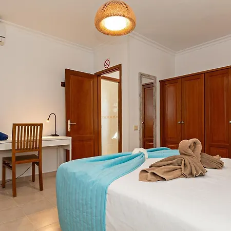 דירה 3Br Villa - Private Heated Pool & Parking *