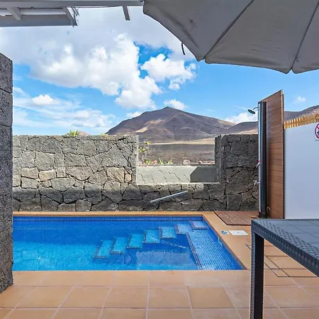Apartment 3Br Villa - Private Heated Pool & Parking Playa Blanca (Lanzarote)